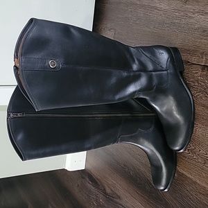 New unused Marissa Medallion boots